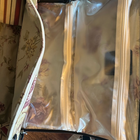 Brighton Red and Black Duffel Bag with Textured Leather - Picture 8 of 12